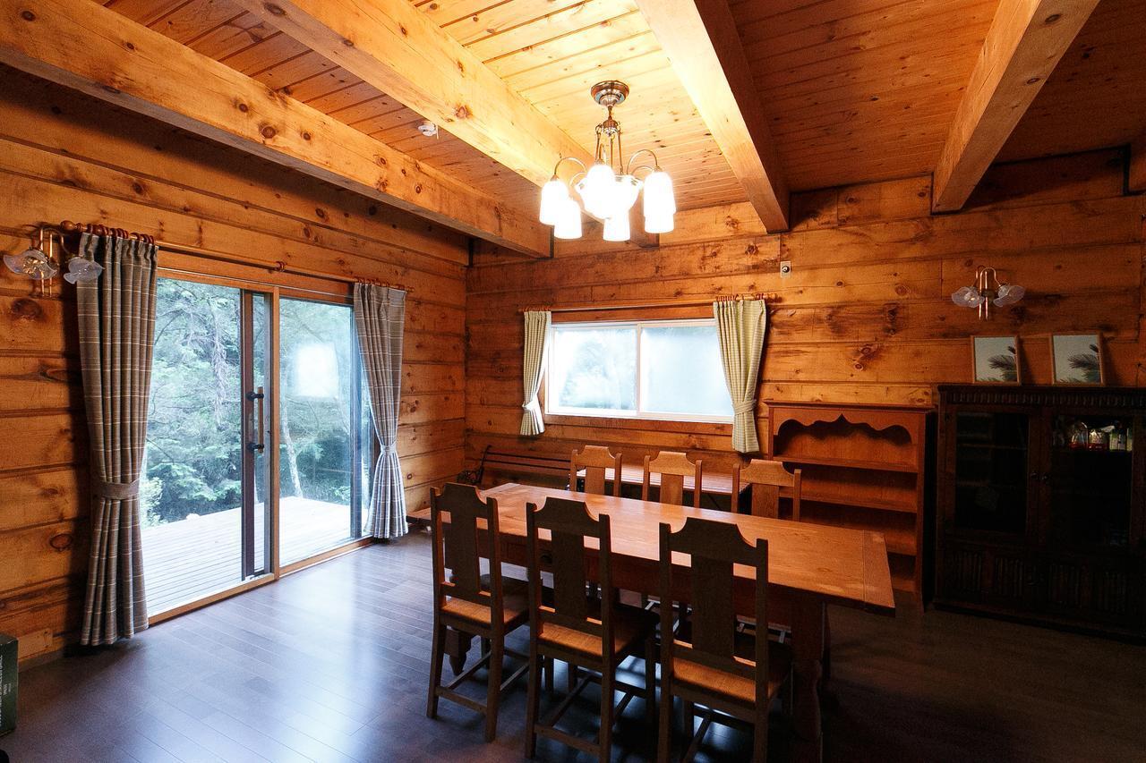 ログハウスせせらぎ Tsuru Exterior photo